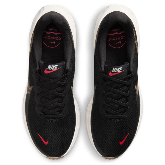 Nike Revolution 8